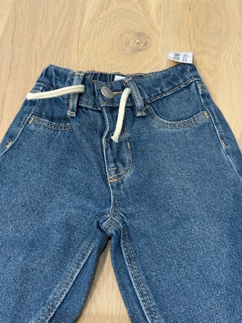 Old Navy (baby) Dark Blue Denim Pull-On Barrel Jeans size 3-6mo